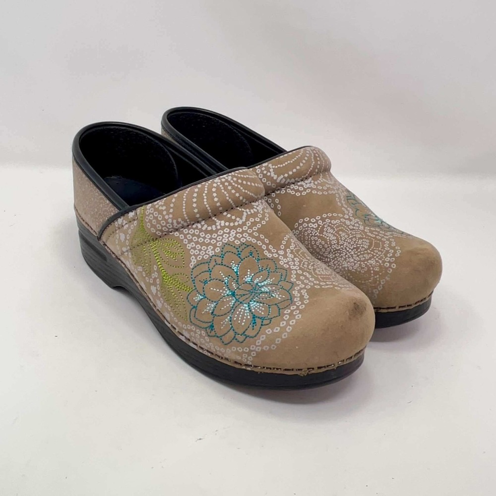 Dansko Professional Tan Floral Mandala Leather Clogs Womens 39 8.5-9 RN Medic